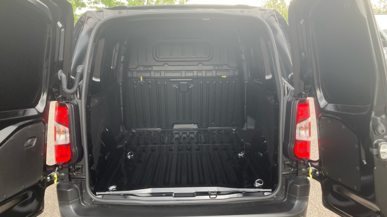 Peugeot Partner Standard Diesel 1.5 BlueHDi 100 Professional Plus Van